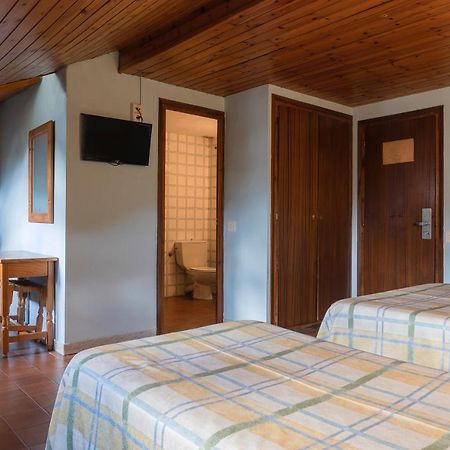 Hotel Cardos Ribera de Cardós Exteriör bild