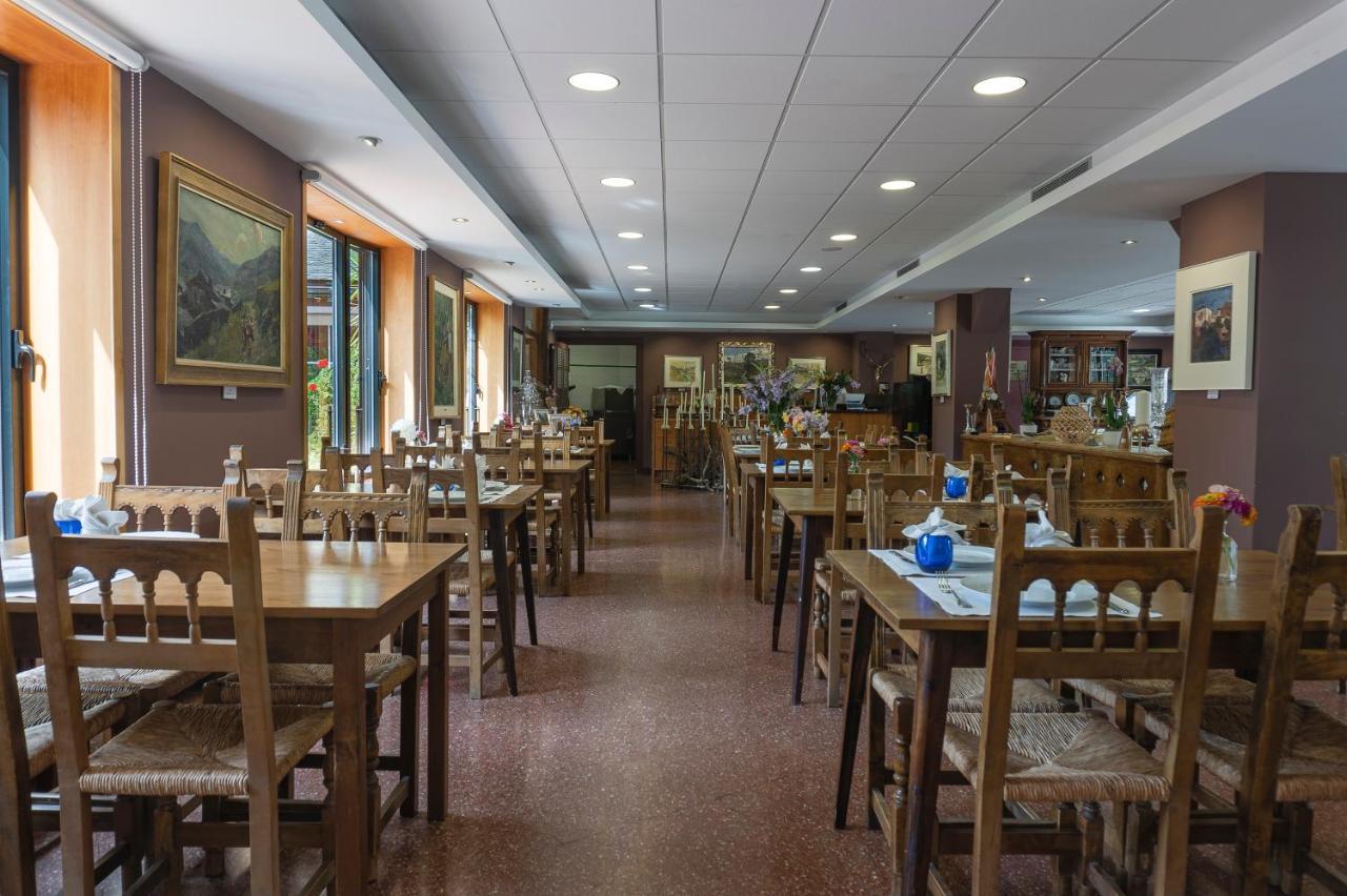 Hotel Cardos Ribera de Cardós Exteriör bild